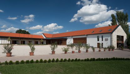 Rundo Crvena (Elegant)